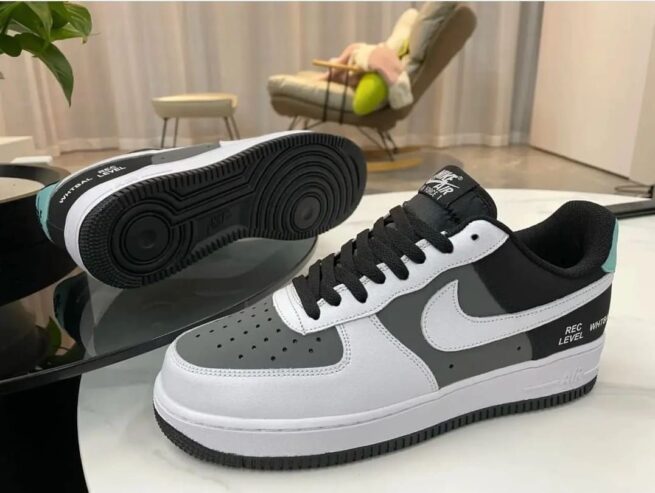 Air force 1 sneakers