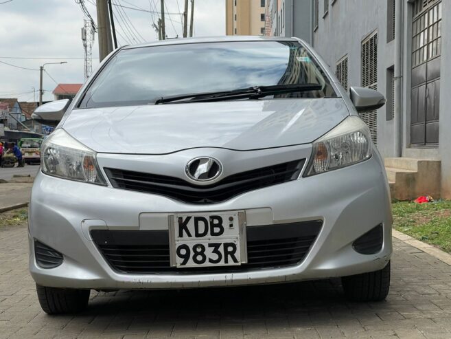 TOYOTA VITZ