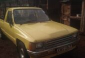 Toyota pickup 1y in good condition