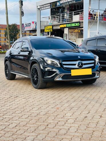 Mercedes Benz GLA 4 matic