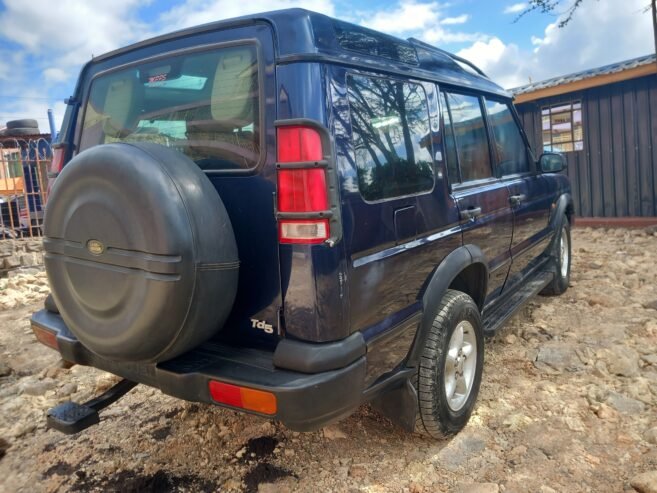 LANDOVER DISCOVERY MANUAL DIESEL WITH SUNROOF @680