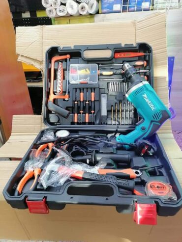 Makita drill set