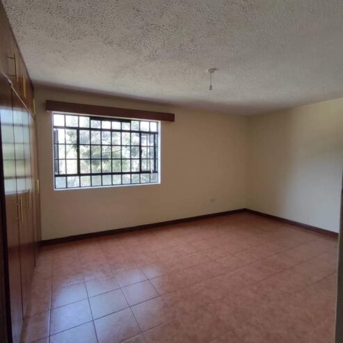 House for rent in donholm,2bedroom