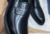 Pure Italian leather shoes with rubber sole