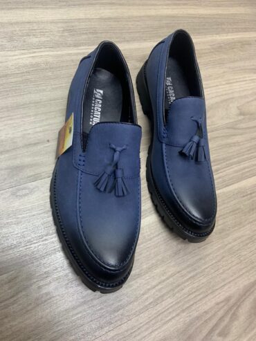 Leather loafers with rubber sole