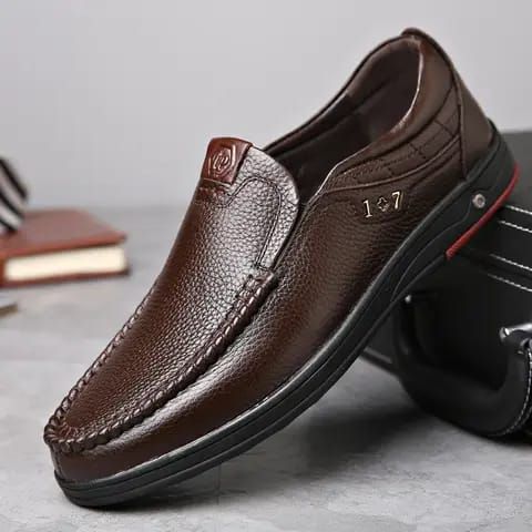 Casual leather shoes with rubber sole