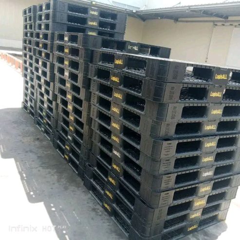 Plastic pallets