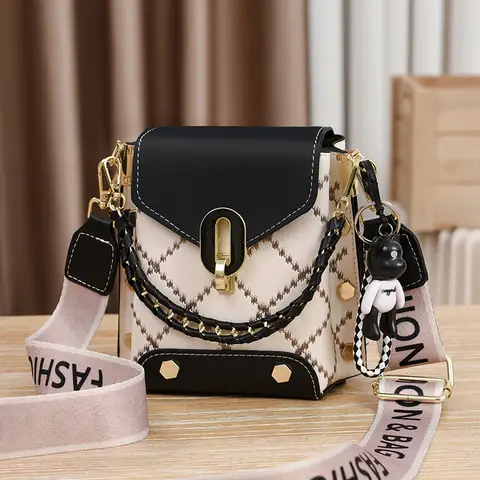 Crossbody trendy women bag